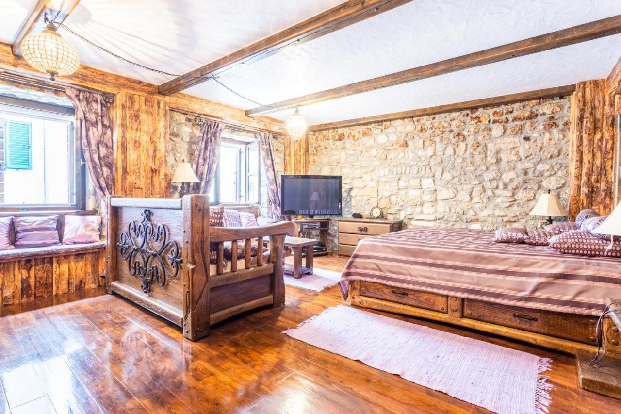 Stone House Srida Apartamento Baška Voda Exterior foto